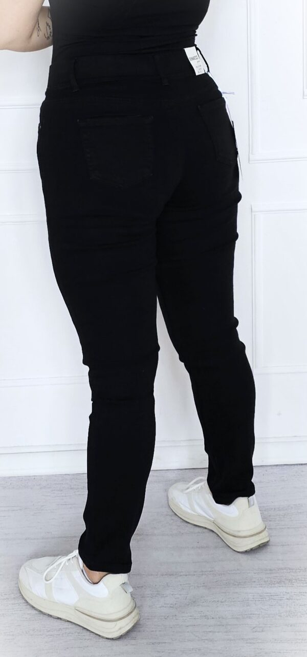 Czarne spodnie jeansowe w gumę roz 40-42