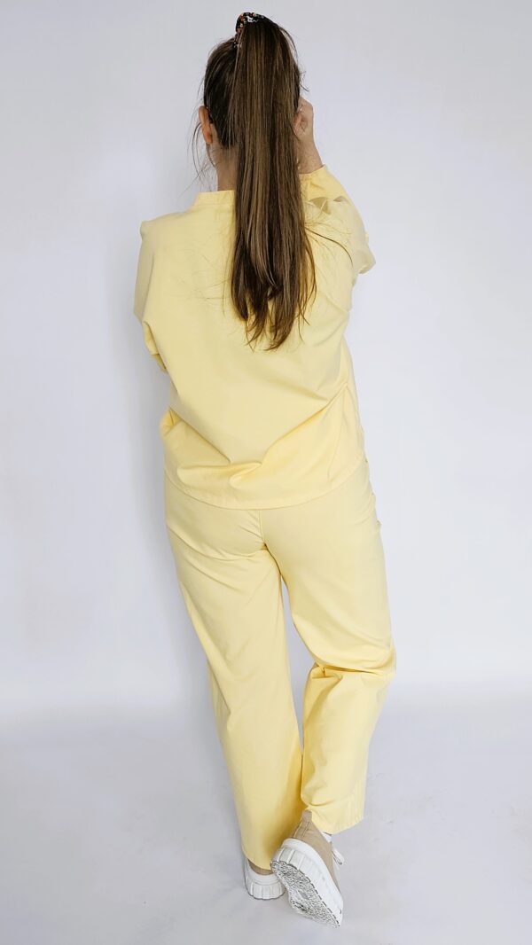Komplet bluza z aplikacją + szerokie spodnie - żółty
